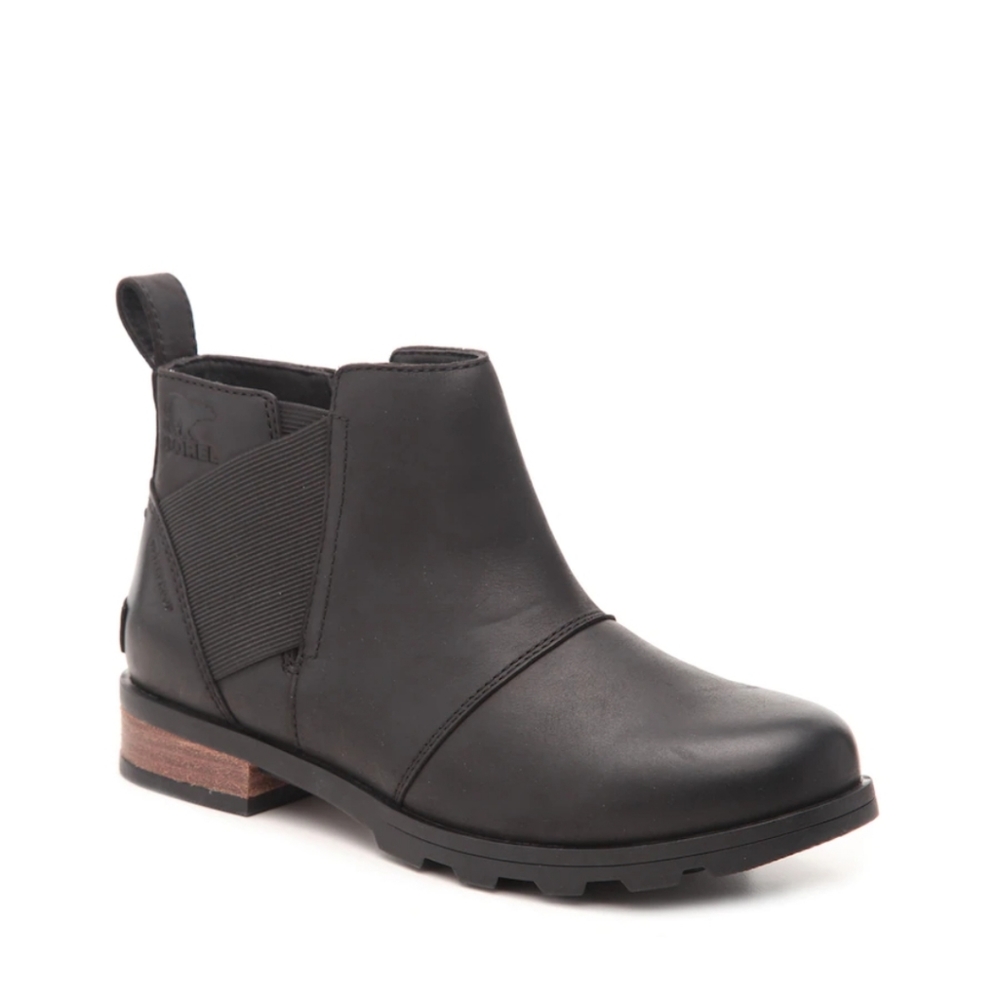 Sorel Emelie Chelsea black boots NWT